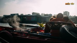 Ghe hủ tiếu tại Chợ nổi Cái Răng